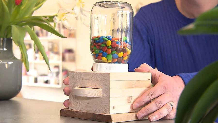 Fabrication d'un pot à bonbons à l'aide d'une perceuse à colonne