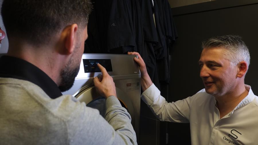 STERRENRESTAURANT BESPAART DANKZIJ PROFESSIONELE WAS- EN DROOGOPLOSSING