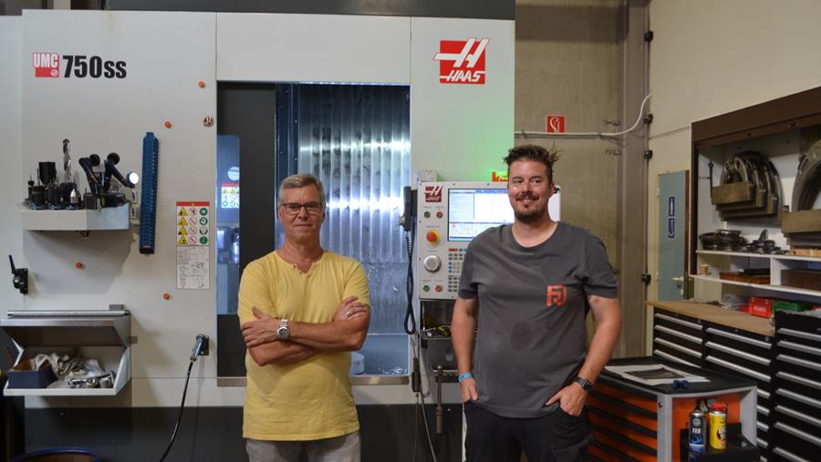 R.P. Detavernier ondervindt schuimvorming en geurhinder bij koelvloeistoffen