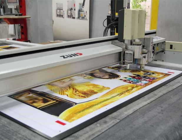 Hoe bereken je de afwerkingskost van jouw large format print?