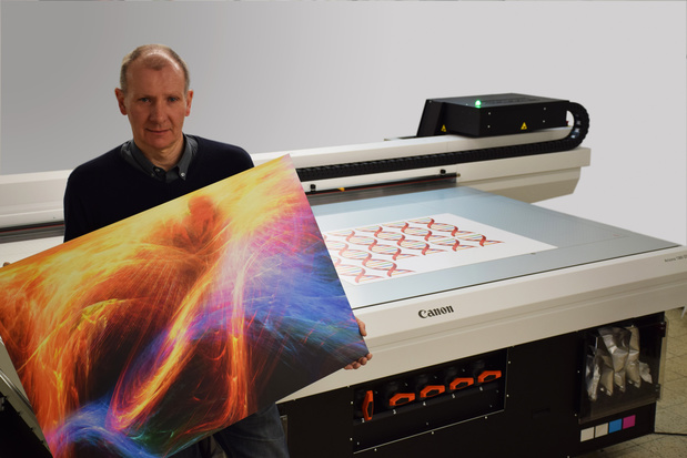 Complot kiest voor nieuwe Canon Arizona 1380GT flatbed printer.