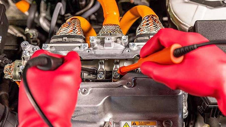 Les véhicules électriques sont-ils plus chers à réparer?