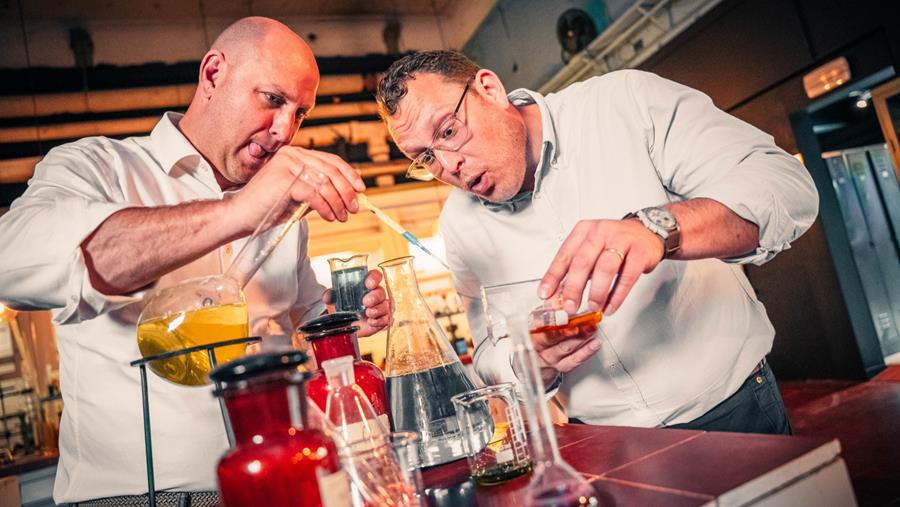 Chemistry for your meetings and events met Meeting Lab