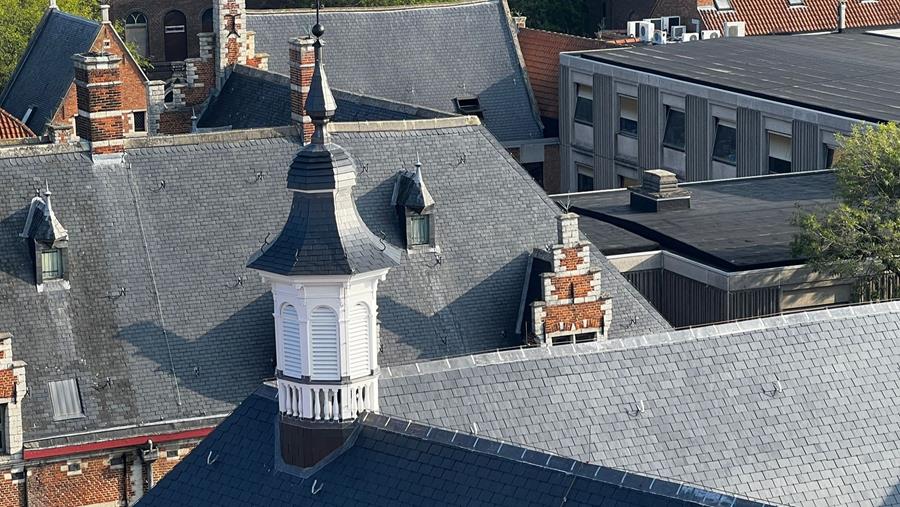 Restauratie van historische kapeltoren van het Zwartzusterklooster