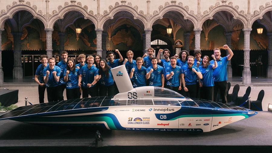 La nouvelle voiture solaire belge mise sur l’innovation énergétique