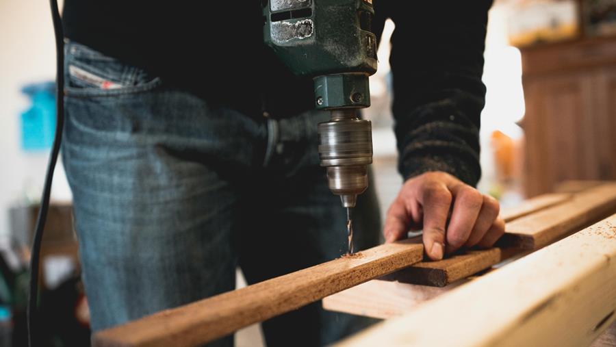 5 outils qui ne devraient pas manquer sur l'établi d'un bricoleur