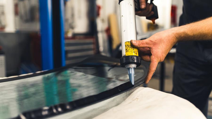 Le collage structurel  dans l'industrie