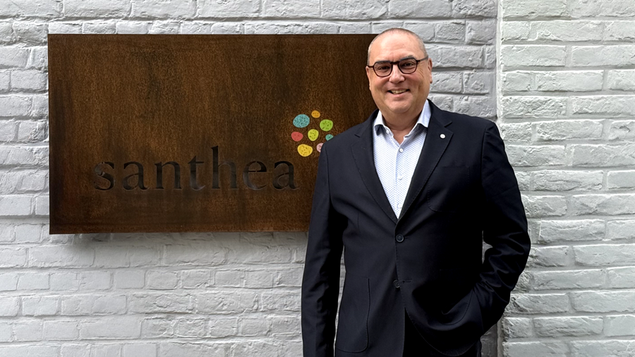 « Les hôpitaux sont des porte-avions, on ne change pas leur direction en deux ans »