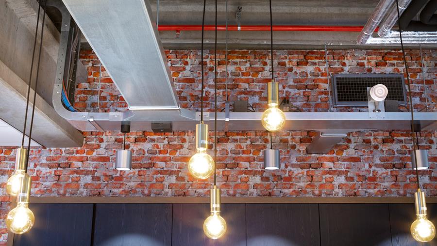 Les chemins de câbles peuvent être invisibles ou, au contraire, attirer tous les regards