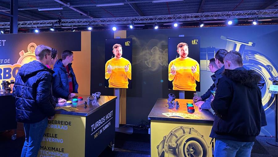 Turbo Hoet chez AutoTechnica - In charge of turbos