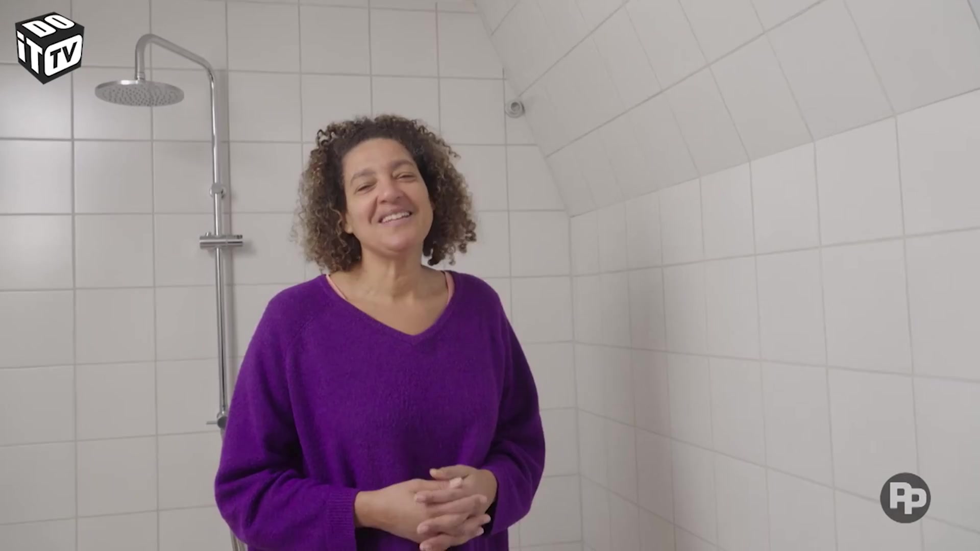 Réno d'une petite salle de bains: renouveler les murs